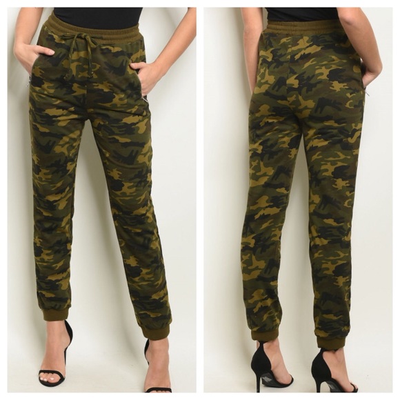 Emory Park Pants - 🎉HP🎉 Emory Park High Rise Camouflage Joggers Lg